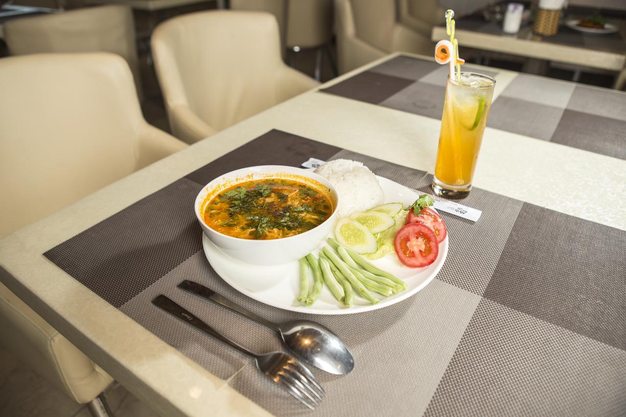 Triip Mismo Airport Hotel 3*