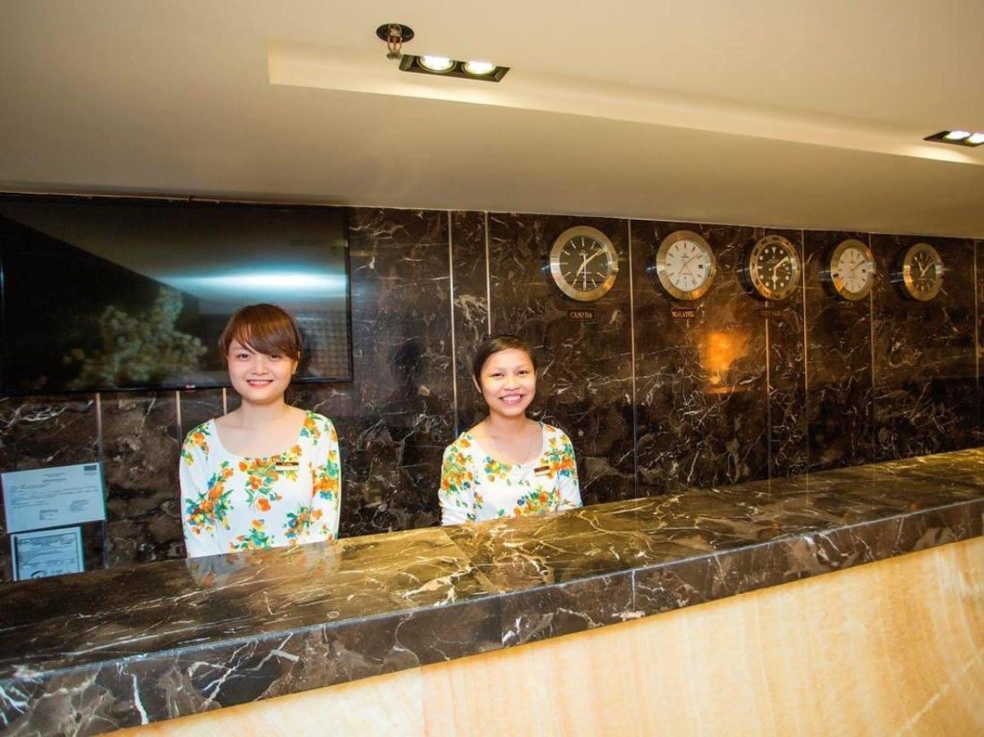 Hotel Triip Mismo Airport 3*