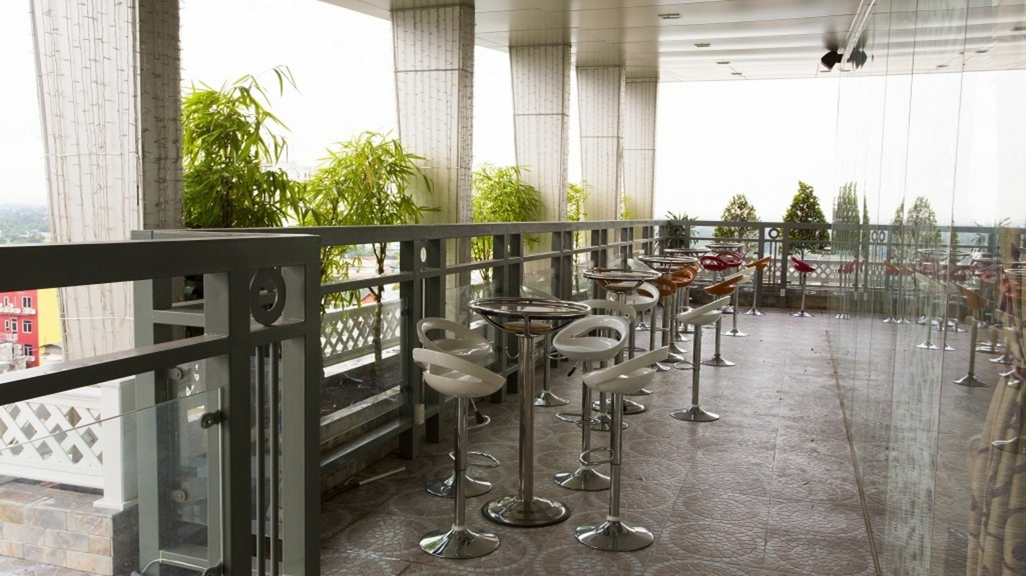Triip Mismo Airport Hotel 3*
