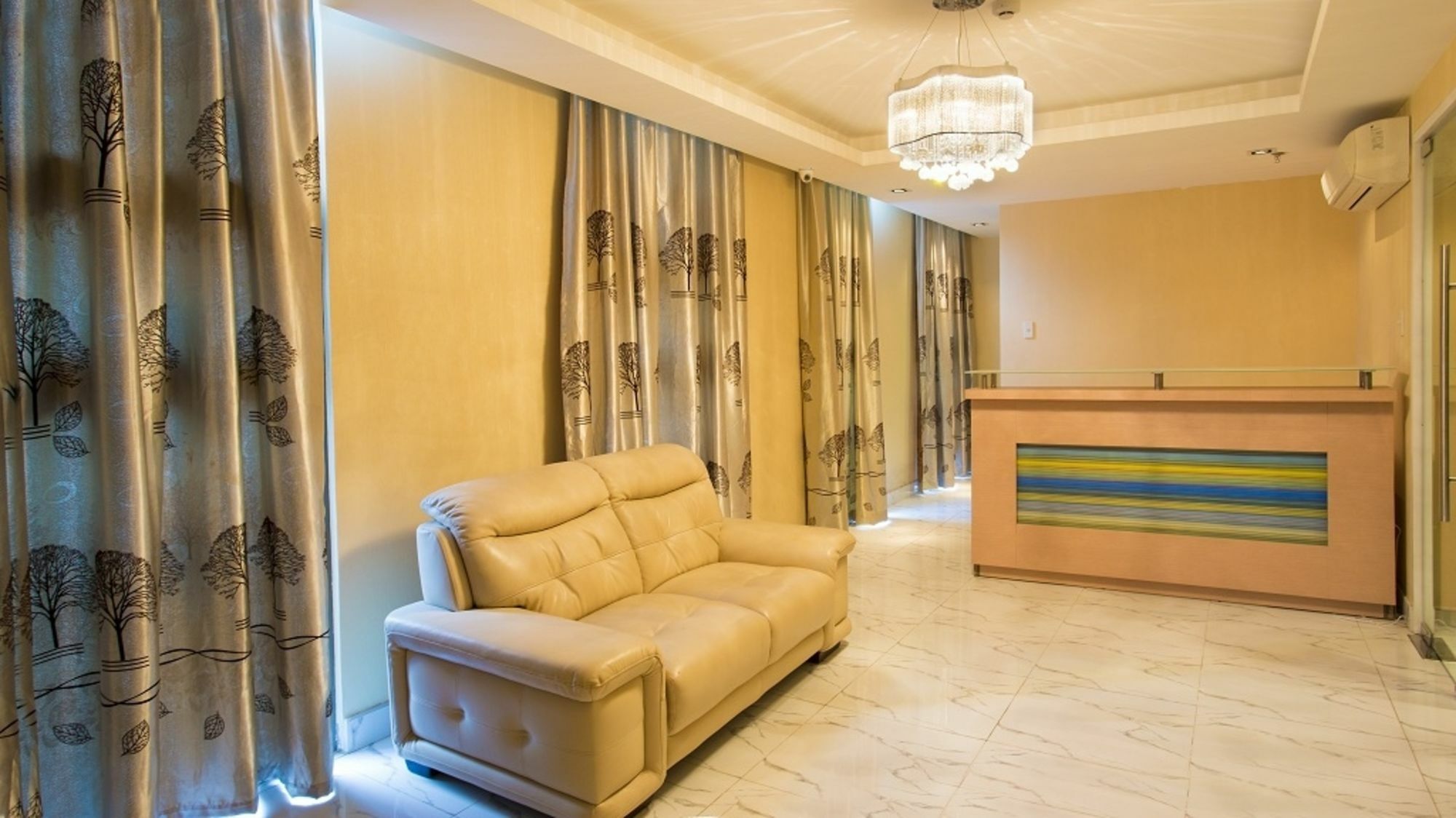 Hotel Triip Mismo Airport Ho Chi Minh City