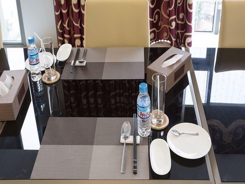 Triip Mismo Airport Hotel Ho Chi Minh City